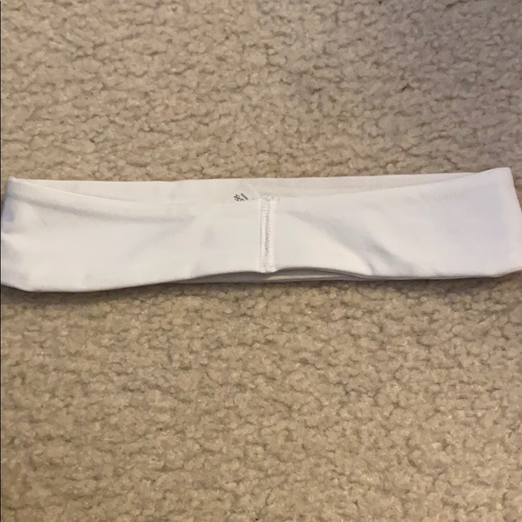 Fly Away Tamer Headband II *Luxtreme Lululemon - Picture 2 of 3